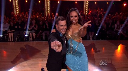 William Levy and Cheryl Burke complete the Quick Step