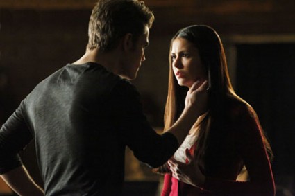 The Vampire Diaries: 10 Scenes That Prove Elena & Damon Were Soulmates