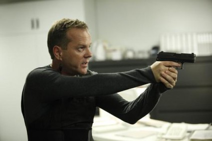 24 - Jack Bauer sweeps the area